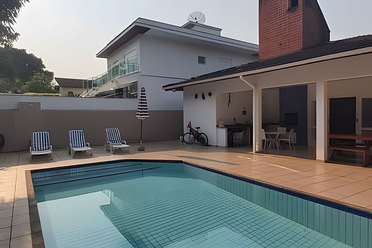 Linda Casa Térrea na Riviera | 4 Suítes | Mód. 21