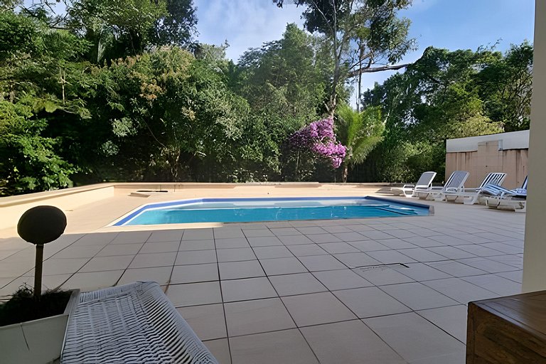 Linda Casa Térrea na Riviera | 4 Suítes | Mód. 21