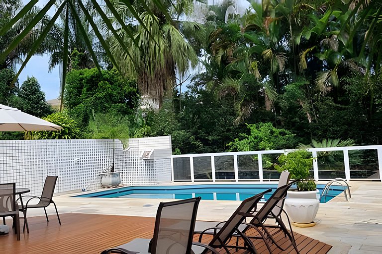 Tranquila e Espaçosa Casa na Riviera | 4 Suítes