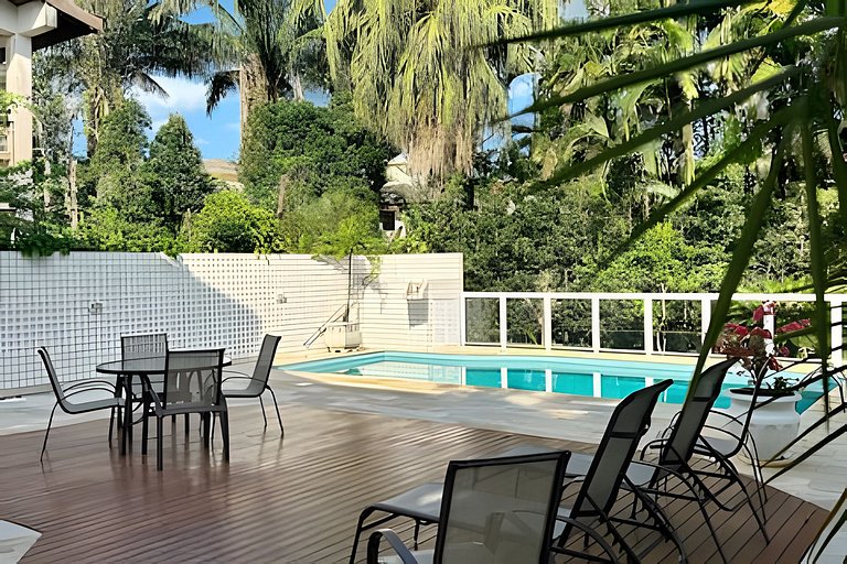 Tranquila e Espaçosa Casa na Riviera | 4 Suítes