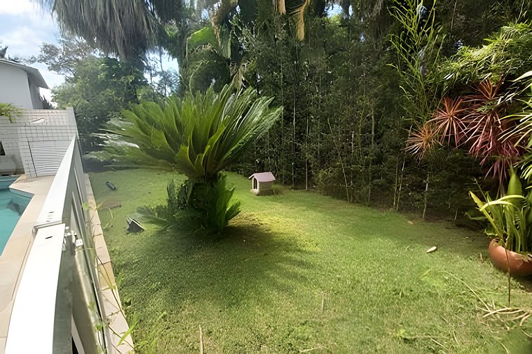 Tranquila e Espaçosa Casa na Riviera | 4 Suítes