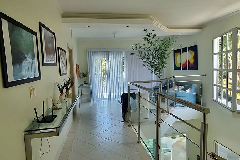 Tranquila e Espaçosa Casa na Riviera | 4 Suítes