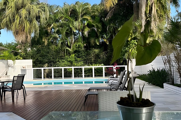 Tranquila e Espaçosa Casa na Riviera | 4 Suítes