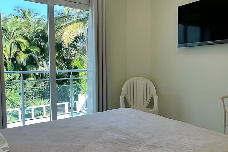 Tranquila e Espaçosa Casa na Riviera | 4 Suítes
