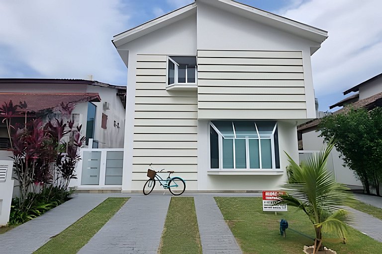 Tranquila e Espaçosa Casa na Riviera | 4 Suítes