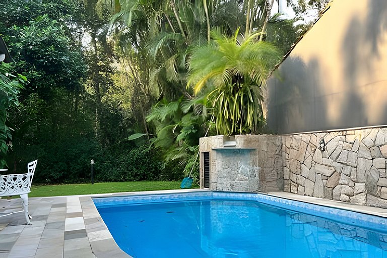 Casa Próxima à Praia Riviera | 4 Quartos | Mód 21