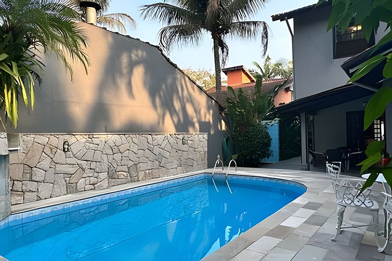 Casa Próxima à Praia Riviera | 4 Quartos | Mód 21