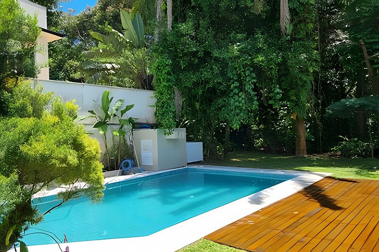 Linda Casa de 5 Quartos na Riviera - Mod 22