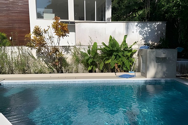 Linda Casa de 5 Quartos na Riviera - Mod 22