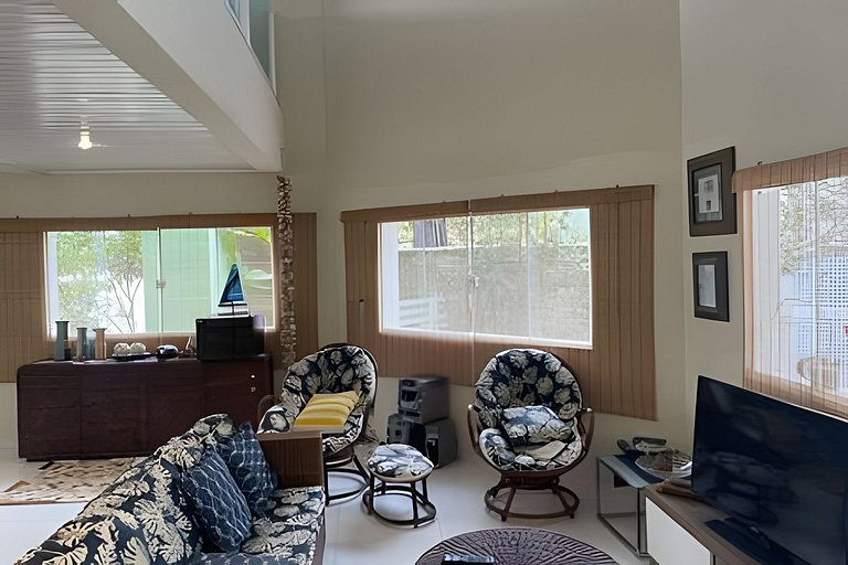 Linda Casa de 5 Quartos na Riviera - Mod 22