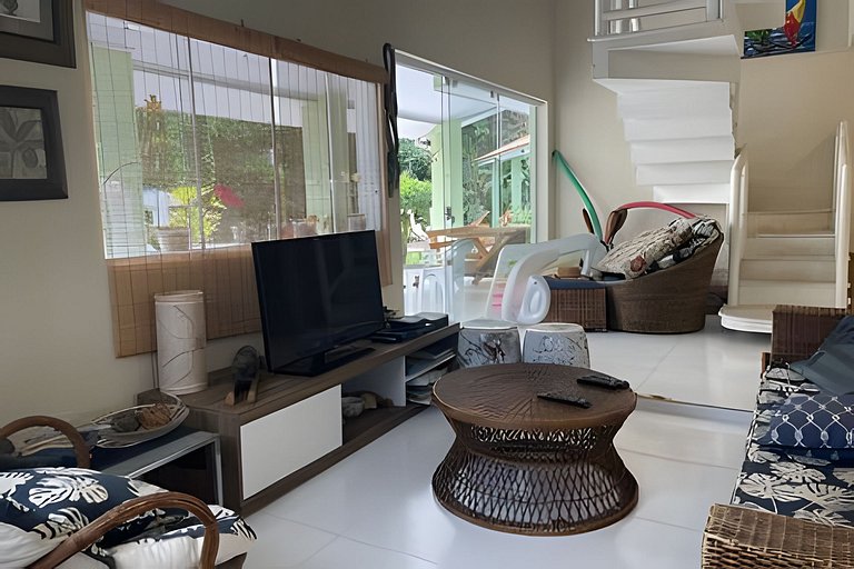 Linda Casa de 5 Quartos na Riviera - Mod 22