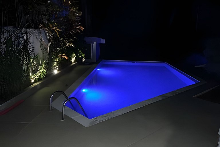 Linda Casa de 5 Quartos na Riviera - Mod 22