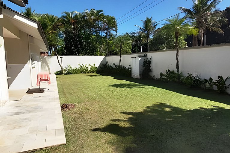 Magnífica Mansão | 10 Suítes | Próxima à Praia