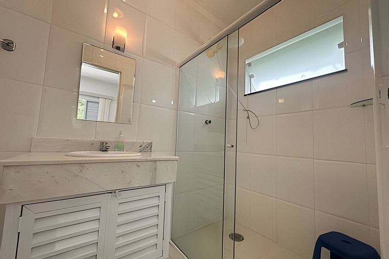 Ampla Casa - 5 Suítes na Riviera