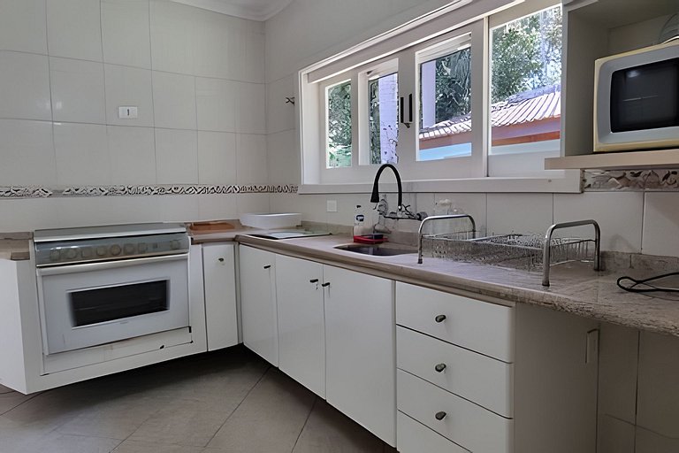 Piscina Aquecida - Casa  de 5 Suítes na Riviera