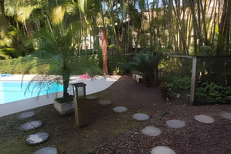 Piscina Aquecida - Casa  de 5 Suítes na Riviera