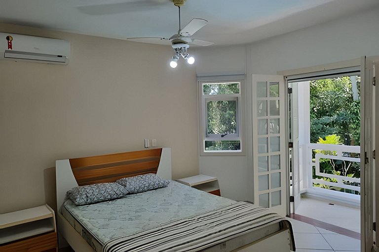 Piscina Aquecida - Casa  de 5 Suítes na Riviera