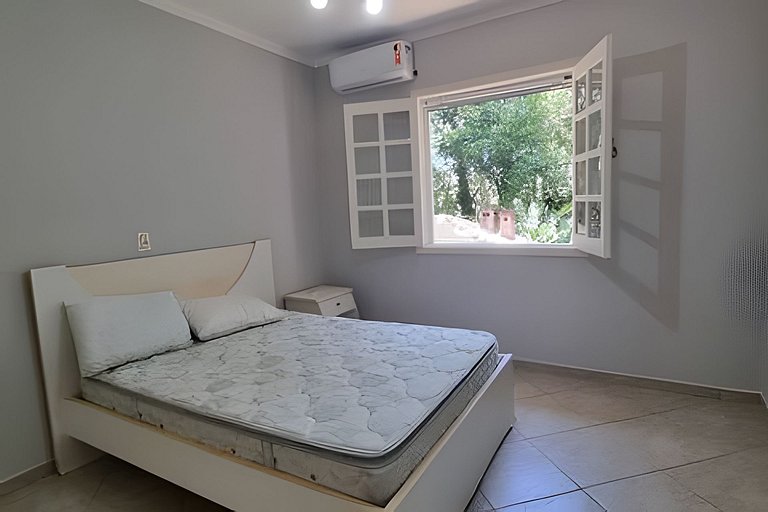 Piscina Aquecida - Casa  de 5 Suítes na Riviera