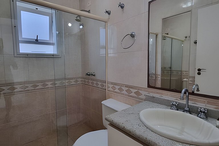 Piscina Aquecida - Casa  de 5 Suítes na Riviera