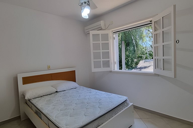 Piscina Aquecida - Casa  de 5 Suítes na Riviera