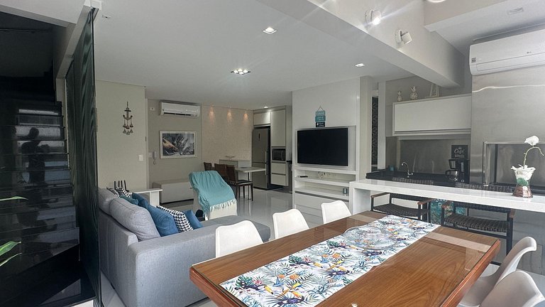 Maravilhoso Apartamento Duplex | 2 Suítes | Mód 7
