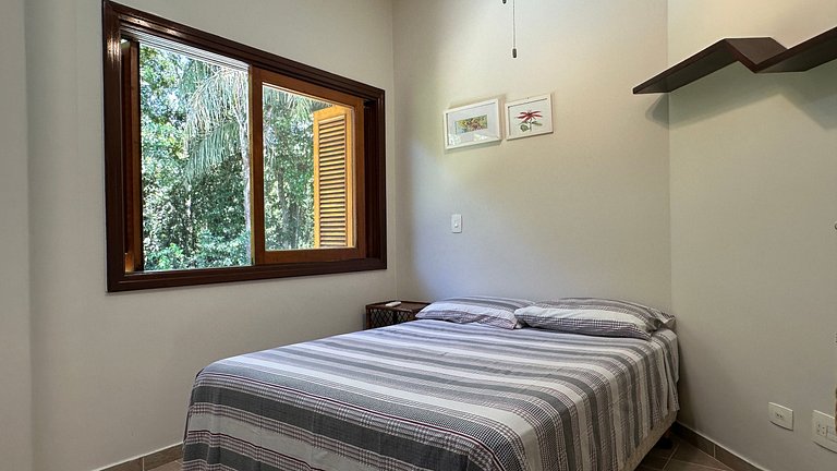 Belíssima Casa de 5 Suítes com Campo de Futebol | Módulo 20