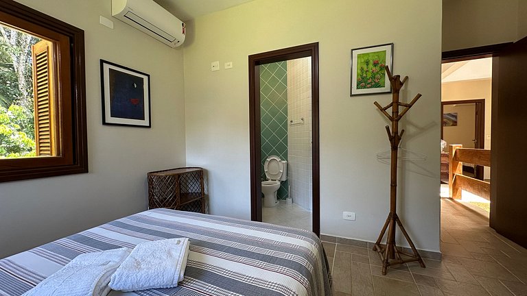 Belíssima Casa de 5 Suítes com Campo de Futebol | Módulo 20