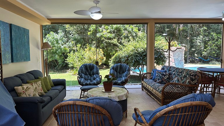 Belíssima Casa de 5 Suítes com Campo de Futebol | Módulo 20