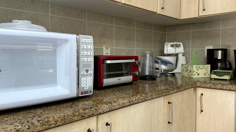 Belíssima Casa de 5 Suítes com Campo de Futebol | Módulo 20