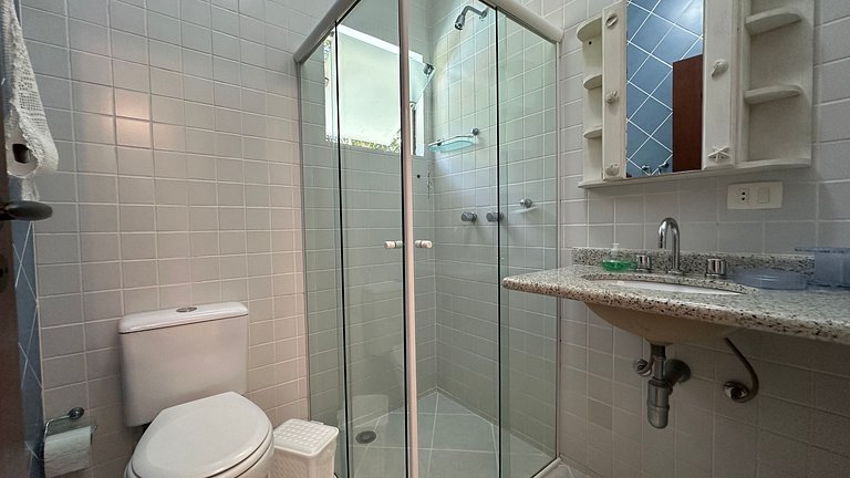 Belíssima Casa de 5 Suítes com Campo de Futebol | Módulo 20