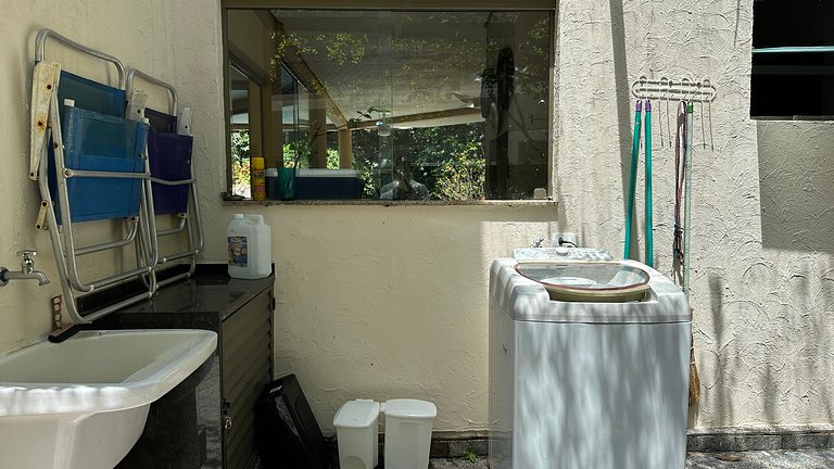 Belíssima Casa de 5 Suítes com Campo de Futebol | Módulo 20