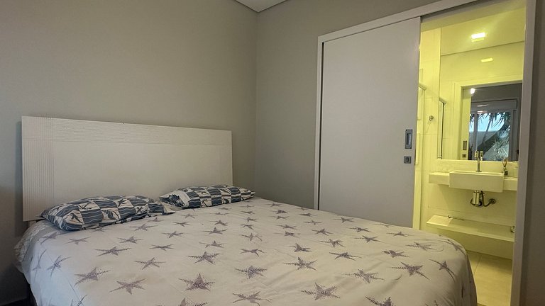 Casa de Alto Padrão | 6 Suítes | Módulo 4