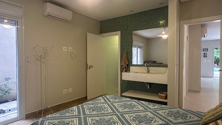 Casa de Alto Padrão | 6 Suítes | Módulo 4
