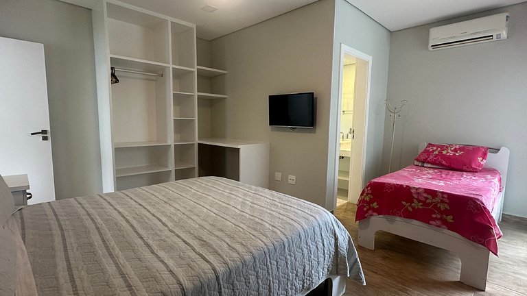 Casa de Alto Padrão | 6 Suítes | Módulo 4