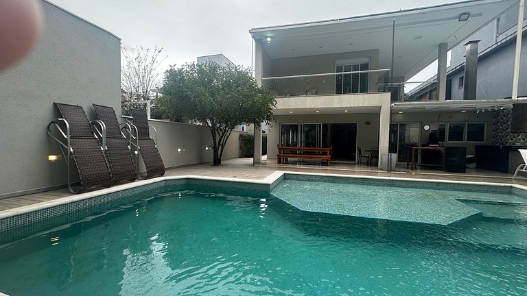 Casa de Alto Padrão | 6 Suítes | Módulo 04