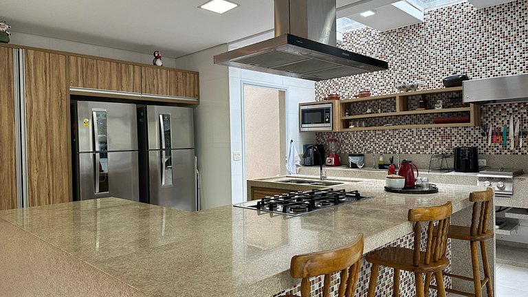 Casa de Alto Padrão | 6 Suítes | Módulo 04