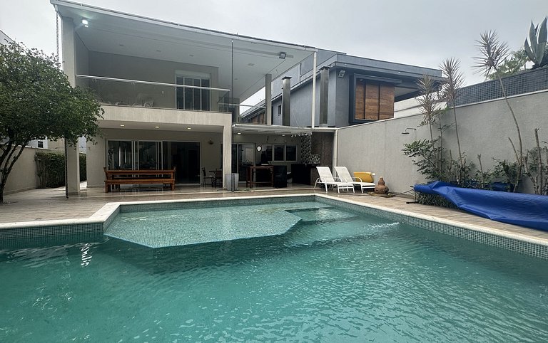 Casa de Alto Padrão | 6 Suítes | Módulo 04