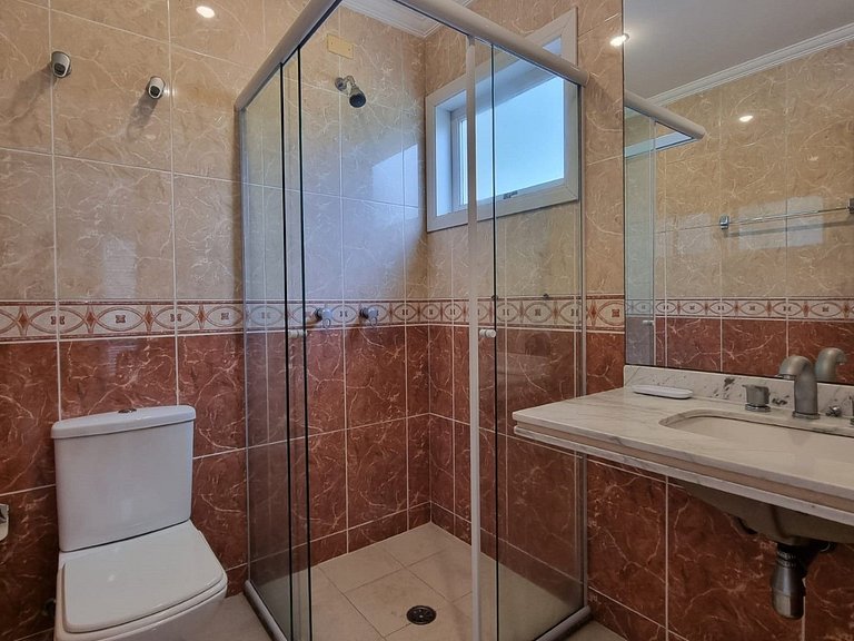 Casa de Alto Padrão | 6 Quartos @aluguel.riviera