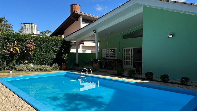 A Campeã da Riviera! Casa Térrea | 4 Quartos | Piscina Aquec