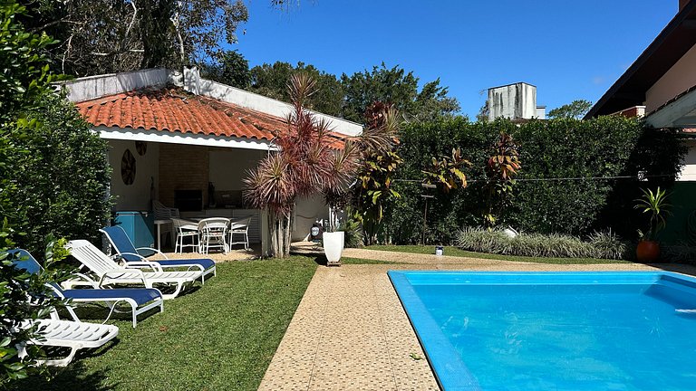 A Campeã da Riviera! Casa Térrea | 4 Quartos | Piscina Aquec