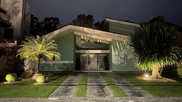 A Campeã da Riviera! Casa Térrea | 4 Quartos | Piscina Aquec