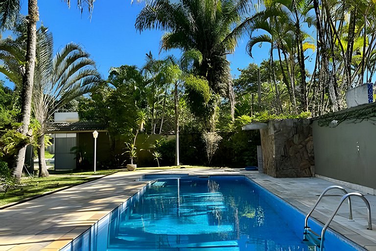 Ampla Casa Térrea na Riviera - Mód 22