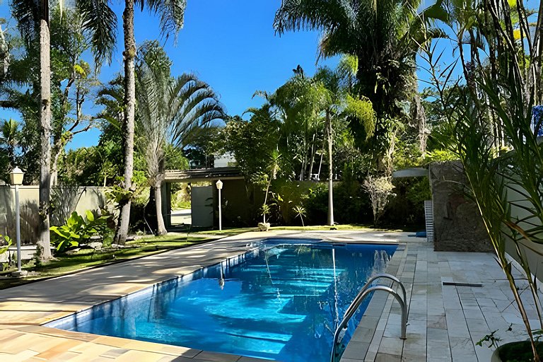 Ampla Casa Térrea na Riviera - Mód 22