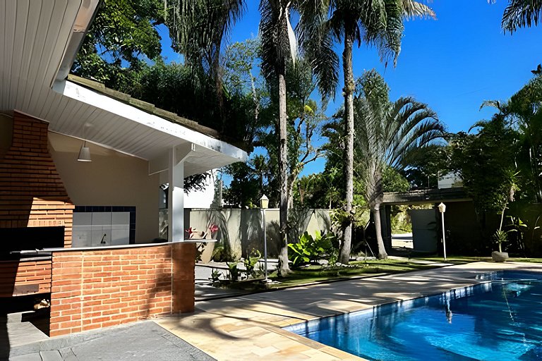 Ampla Casa Térrea na Riviera - Mód 22