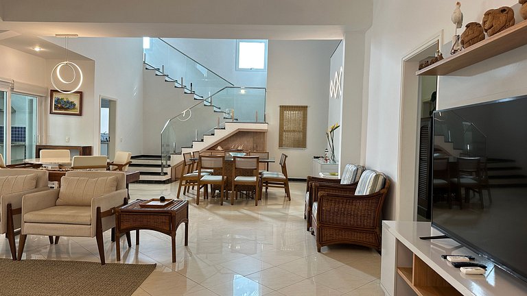 Alto Padrão na Riviera | 7 Quartos | Mód 19