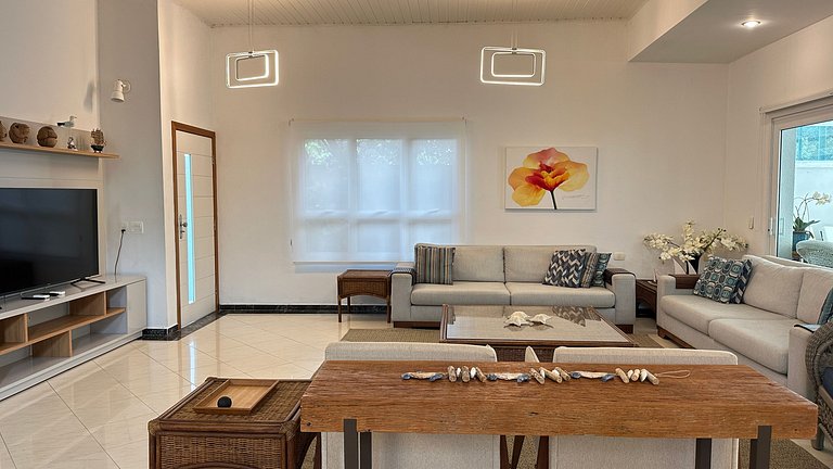 Alto Padrão na Riviera | 7 Quartos | Mód 19