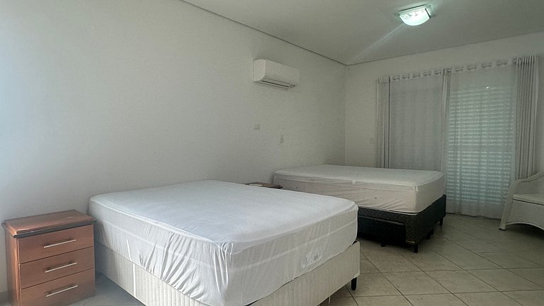 Alto Padrão na Riviera | 7 Quartos | Mód 19