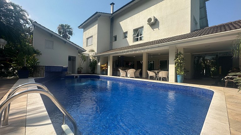 Alto Padrão na Riviera | 7 Quartos | Mód 19