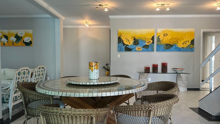 Magnífica Mansão | 10 Suítes | Próxima à Praia