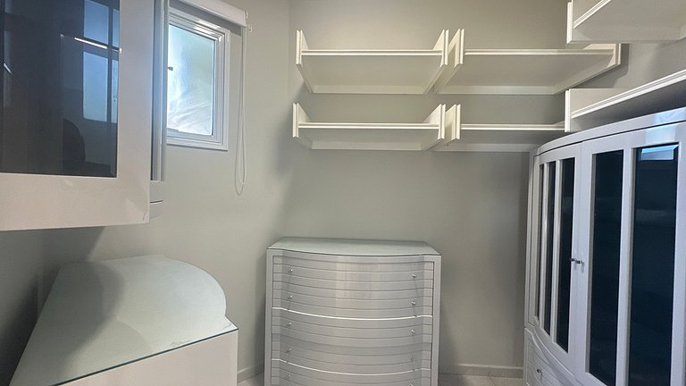 Magnífica Mansão | 10 Suítes | Próxima à Praia